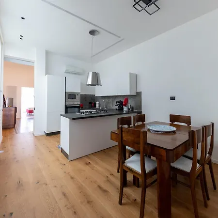 شقة Roccamare - Comfort D'epoca E Vista Da Sogno Nel Cuore Di By Biz